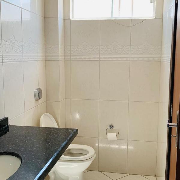 Excelente Apto 2º Piso no Centro da Cidade - Foto 3