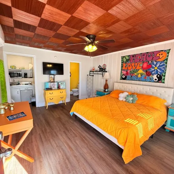 Historic Ziegler Inn and Suites with Whimsical Themed Rooms, hotel en New Bern