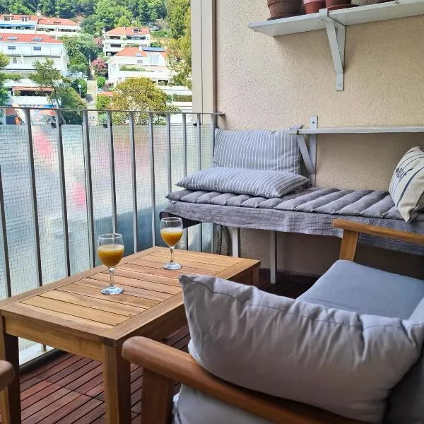 Spacious apartment, hotel di Split