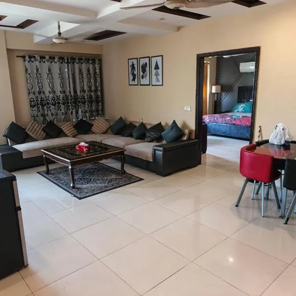 One bed Apartment, Hotel in Lahore