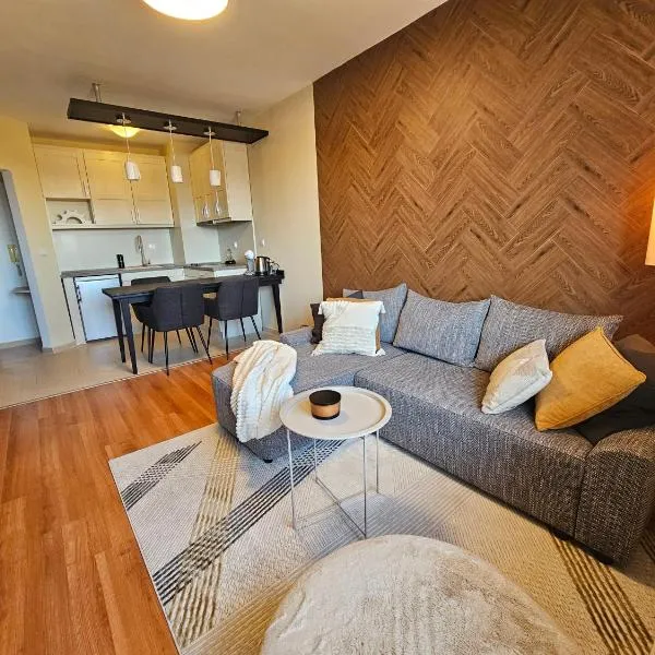 One-Bedroom Apartment with Balcony & Fast WiFi, hotel v destinácii Bansko