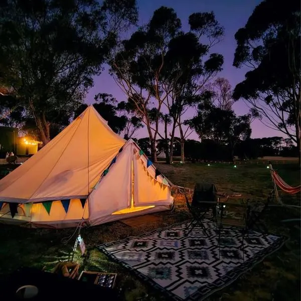Coastal Glamp at Bellarine Estate winery, hotel in Bellarine