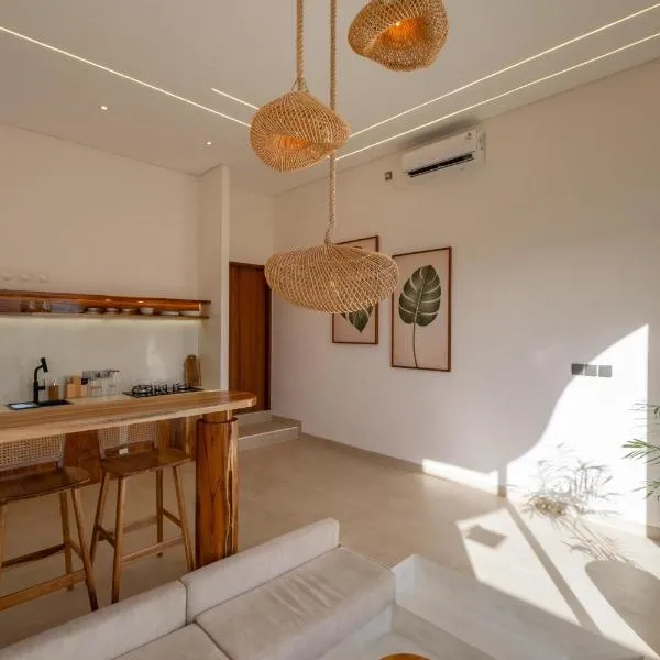Nyaman lima Villas – hotel w mieście Pererenan