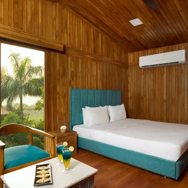 Bavla에 위치한 호텔 Visamo Nalsarovar Resort, Ahmedabad