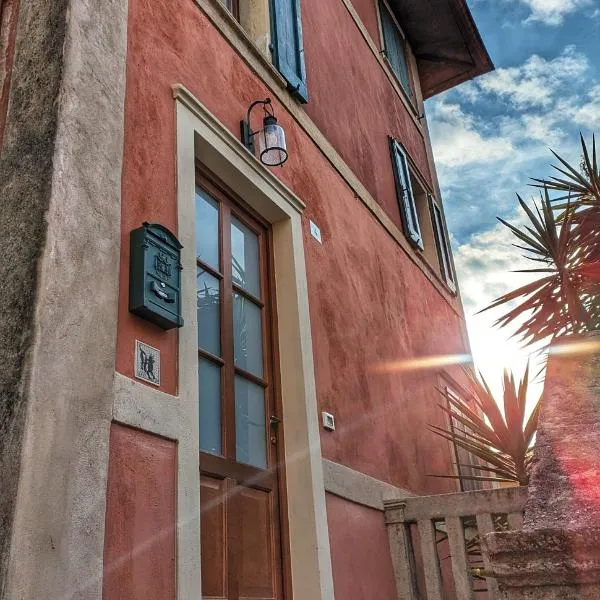 Casa Valle - Lago di Garda, hotel u gradu Brencone sul Garda
