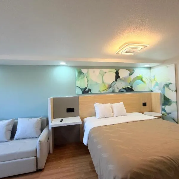 Sunflower Inn & Suites, hotelli kohteessa Salina