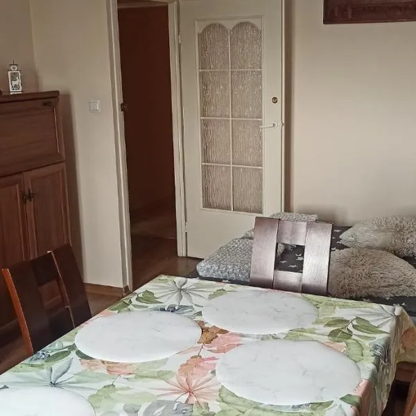 Apartament u Basi, khách sạn ở Sanok