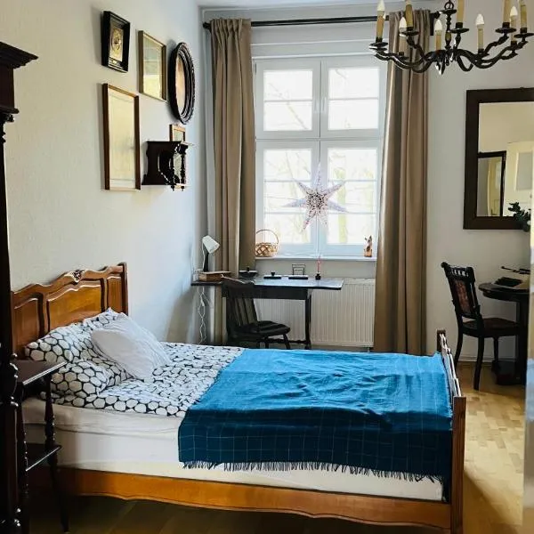Zielone Drzwi Bytom całe mieszkanie rodzinne blisko centrum i parku – hotel w Bytomiu