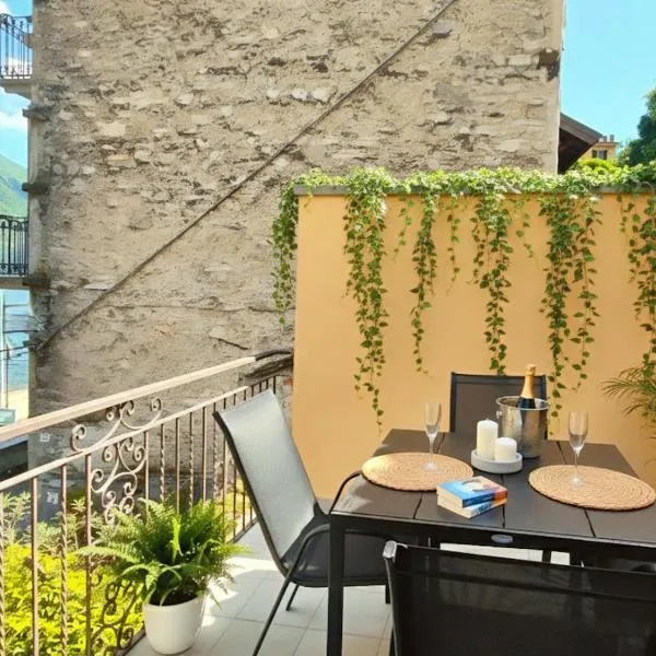 Viesnīca Terrazza del Borgo - Argegno central Lakeview apartment pilsētā Ardženjo
