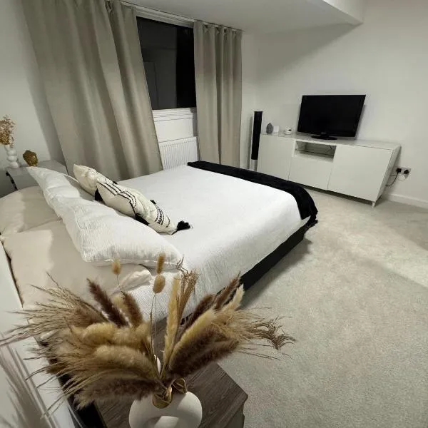 Cozy Private Room with Private Bathroom, Hotel in Bristol