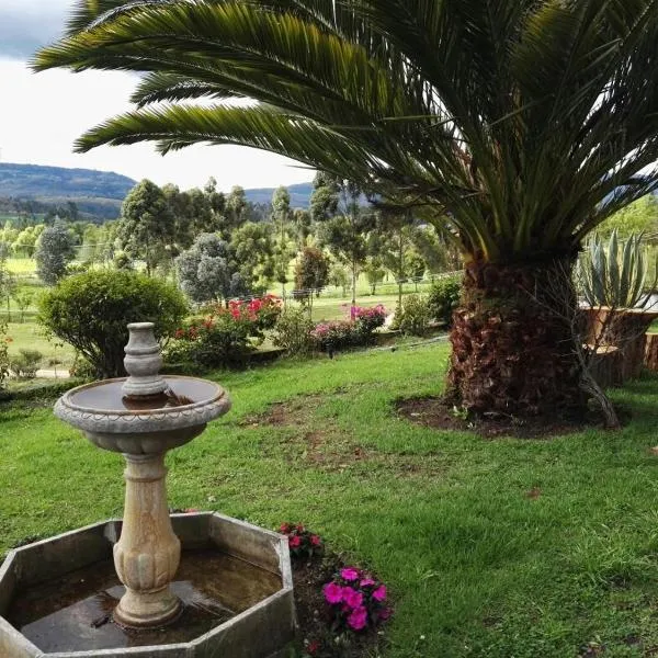 Cabaña NIDO VERDE, hotel v destinácii Iza