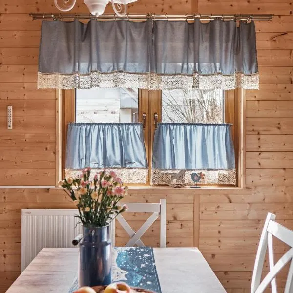 Domek Luna Wilcza Zagroda, hotelli kohteessa Kudowa-Zdrój