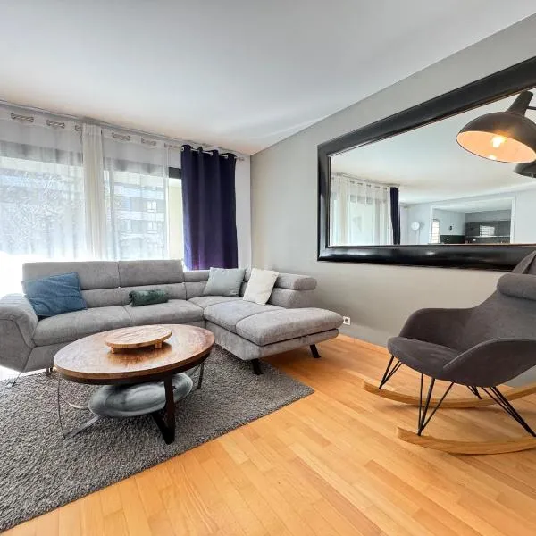Big Flat - Direct CERN, hotel in Saint-Genis-Pouilly