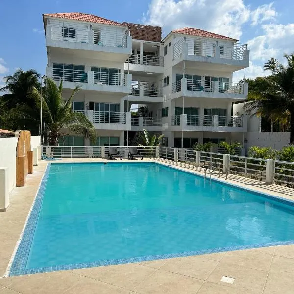 ESPECTACULAR APARTAMENTO FRENTE AL MAR Confort Gastronomía y Conectividad en Coveñas, Hotel in Coveñas