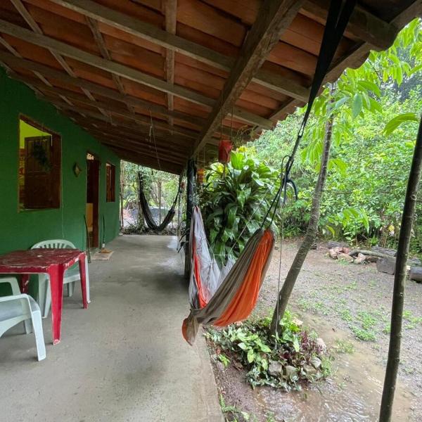 Casa oblíqua no Vale do Capão