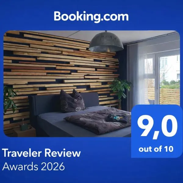 Black & Wood Design FeWo im Zentrum, hotel Cottbusban