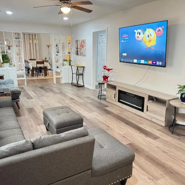 Brand new spacious and comfort 3-bedroom villa in east central, hotel v destinácii Memphis