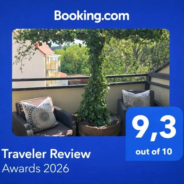 Stadtdschungel FeWo mit Balkon、コトブスのホテル