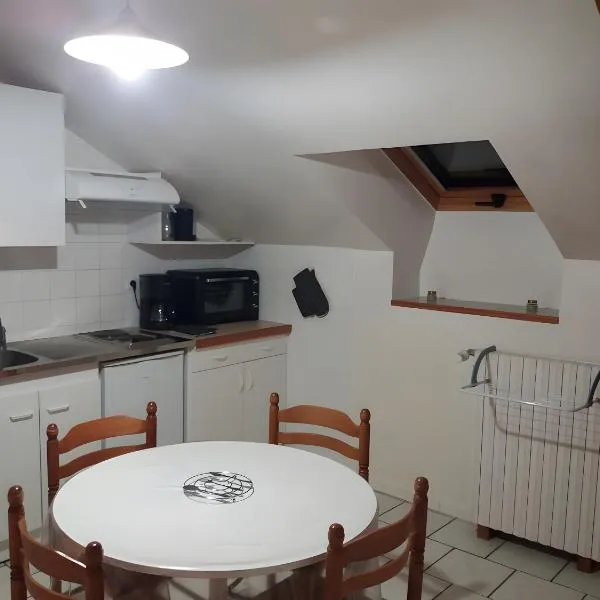 Appartement type F1 à Rochesson, hotel v destinaci Rochesson