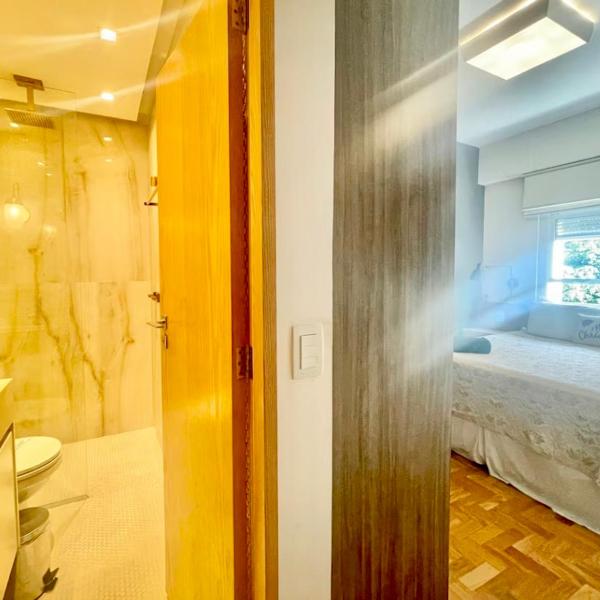 Lindo apartamento na rua do Shopping da Gávea com vaga - Foto 3