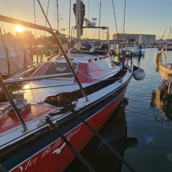 Ma Belle Lana, Voilier Familial, Superbe Vue sur Mer, hotel sa Cherbourg en Cotentin