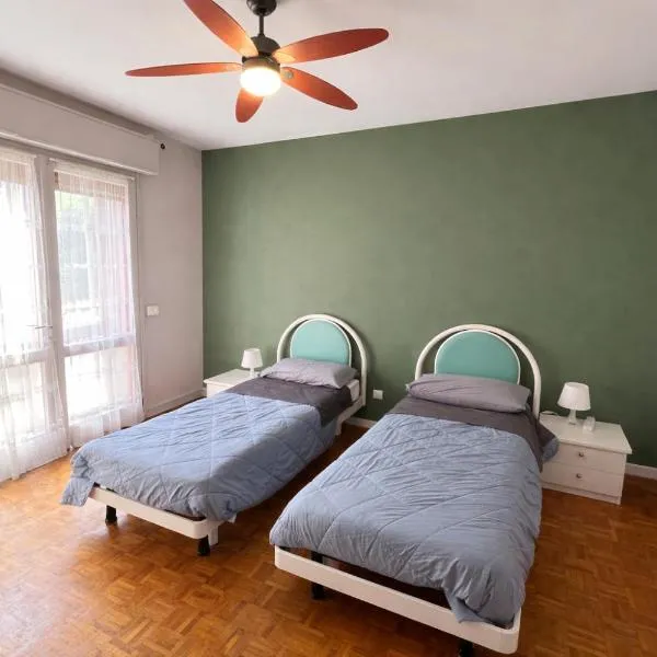 Villa Egles - Villa con giardino a Lignano Sabbiadoro, hotelli kohteessa Lignano Sabbiadoro