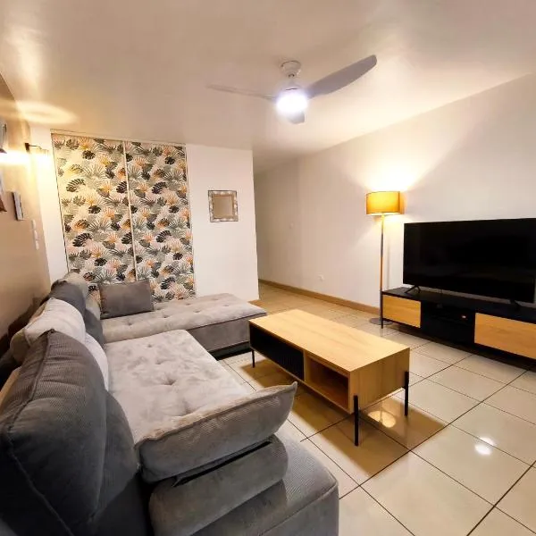 Le Nid - Plage Boucan Canot à 3 minutes à pied, Hotel in Saint-Paul