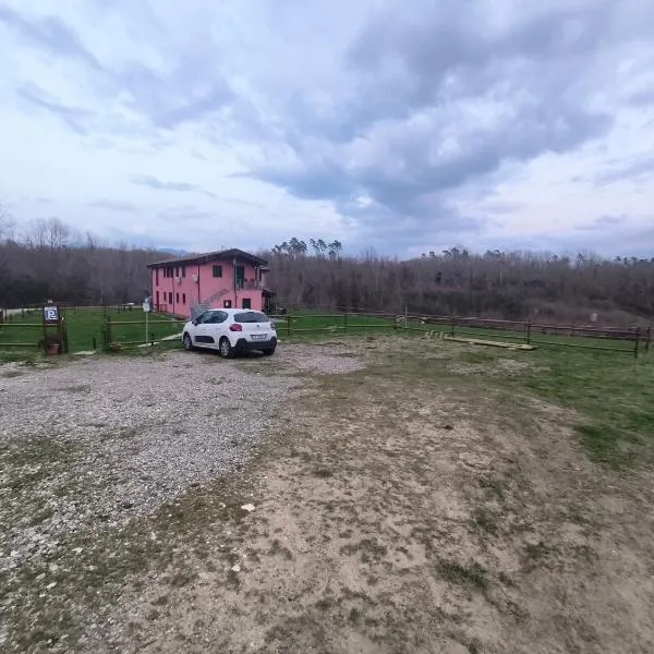 Dalla Gina e Paolino B&B, hotel v destinaci Aulla