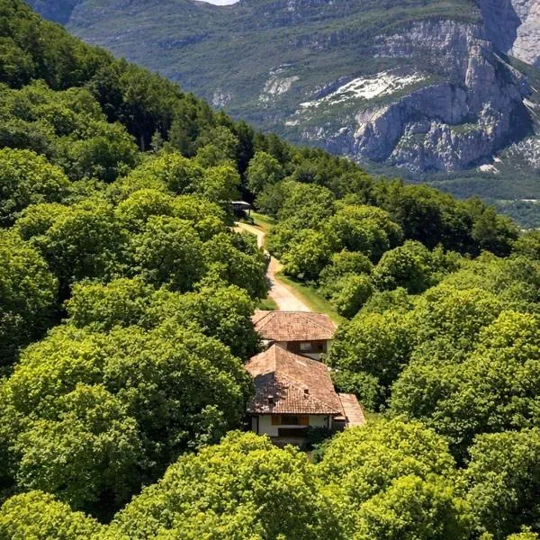 Tenuta i Maroneri, hotel in Drena