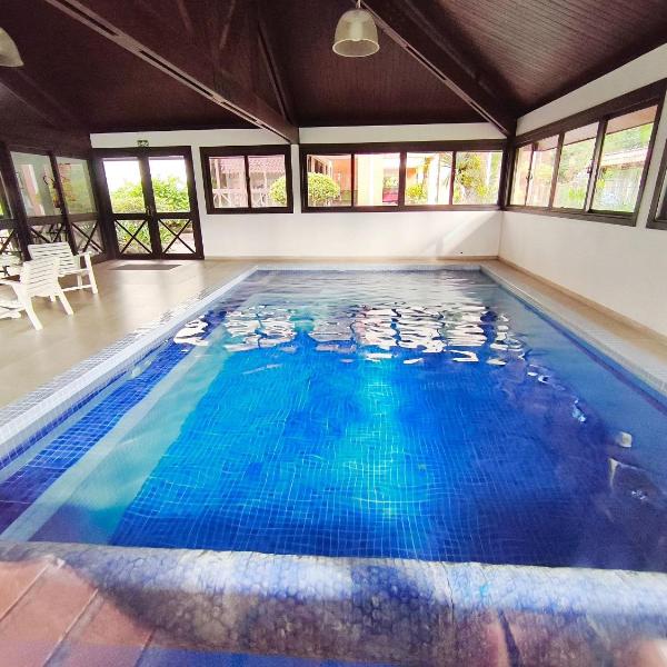 Duplex com ar Q/F. prox. ao lago. Faça tudo a pé! - Foto 2