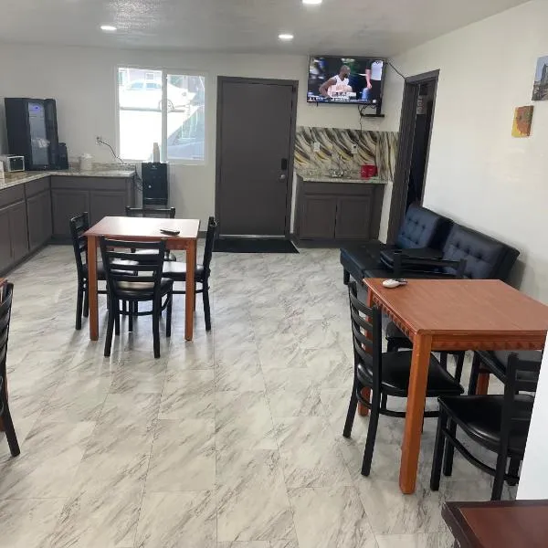 Dream Inn、トノパーのホテル