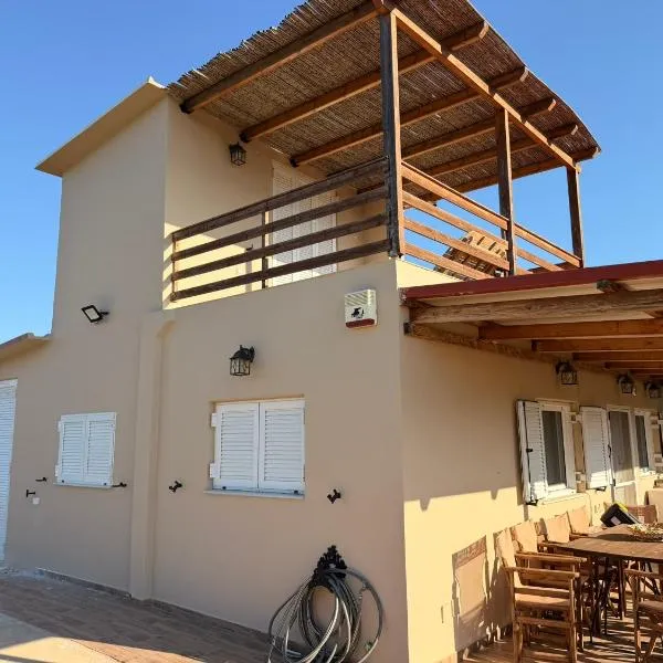 Villa Elena ΝΕΑΠΟΛΗ ΒΟΙΩΝ, hotel u gradu Áyioi Apóstoloi