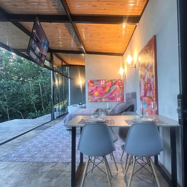 Studio privativo com hidro e vista panorâmica