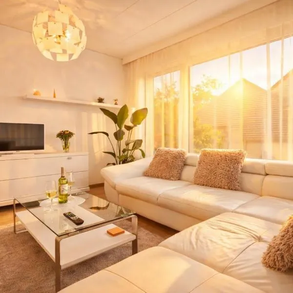 Deluxe Apartment mit Terrasse Prestige 2, hotel a Friedrichshafen