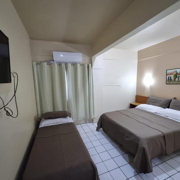 Ambassador Hotel - Foto 4