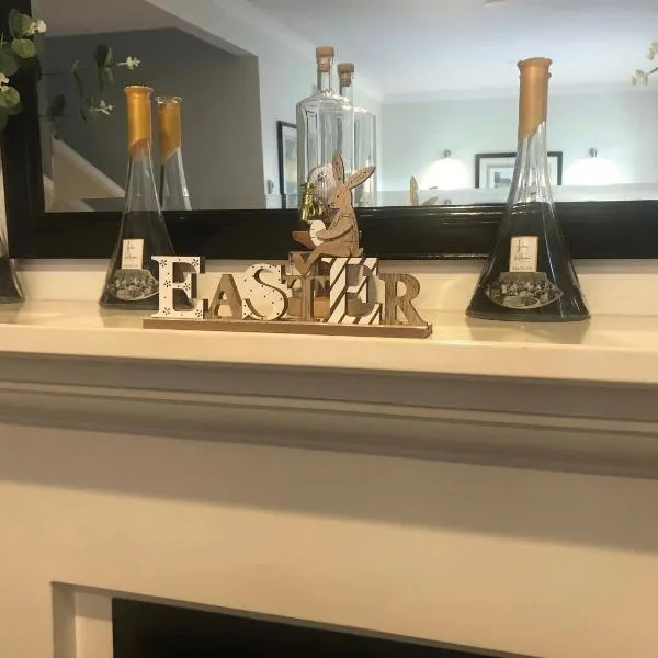 Villa Above Par, Cypress Lakes Resort, Premier 2 Storey Villa, 2 Bedrooms, both with Private Ensuites, Light Breakfast included, Hotel in Pokolbin