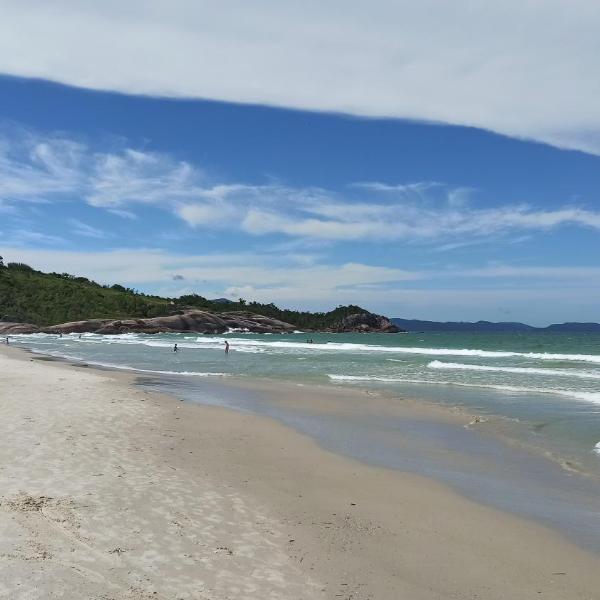 A poucos passos do mar, Casa em Ganchos de Fora