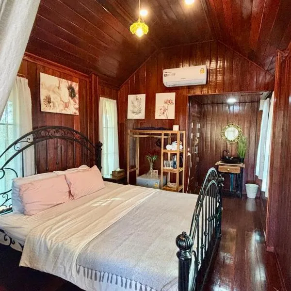 Rang Robin Farmstay with swimming pool, hótel í Ban Wang Muang