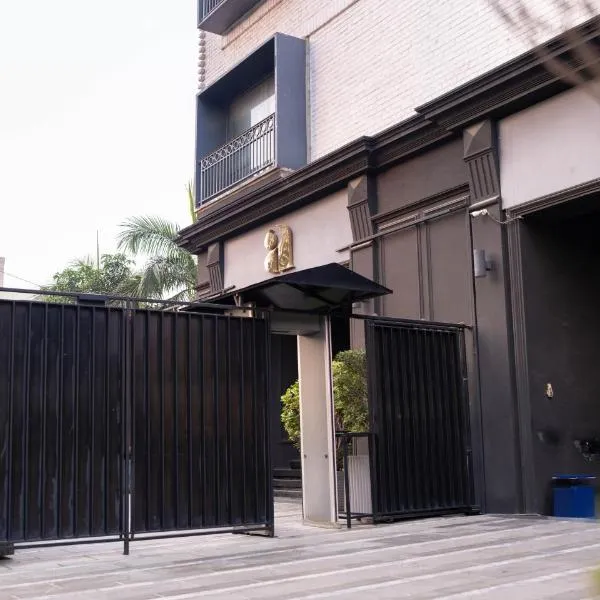 Ambiance Boutique Art Hotel Lahore, מלון בלאהור