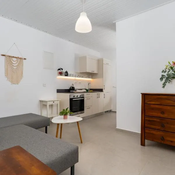Stay in Falassarna Rooms & Apartments – hotel w mieście Falasarna