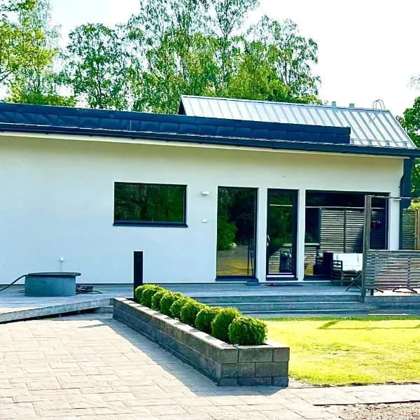 Luxus Guest Suite & SAUNA Finnish design house, hotell i Esbo