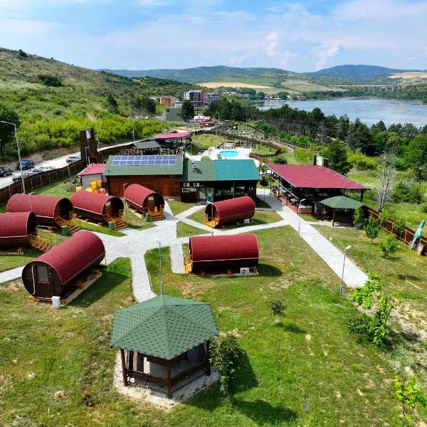 Eco Camp Lake Mladost، فندق في فيليس