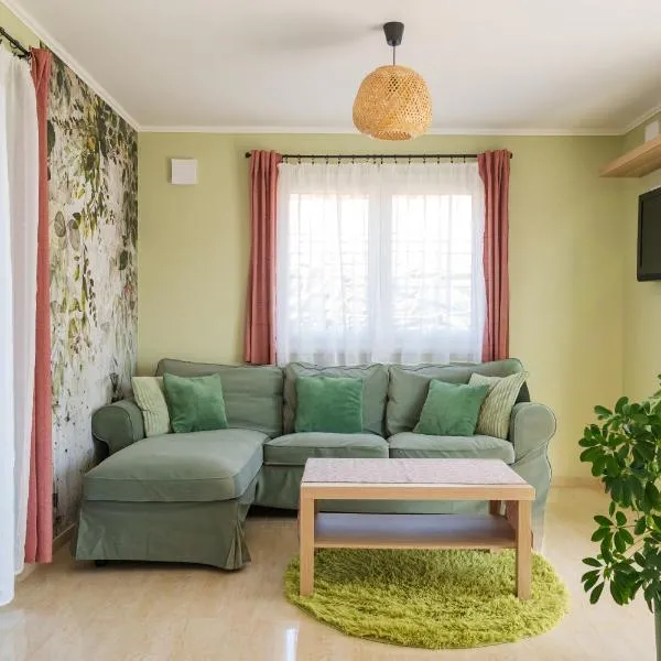 Majoros Garden Apartman, hotel in Siófok