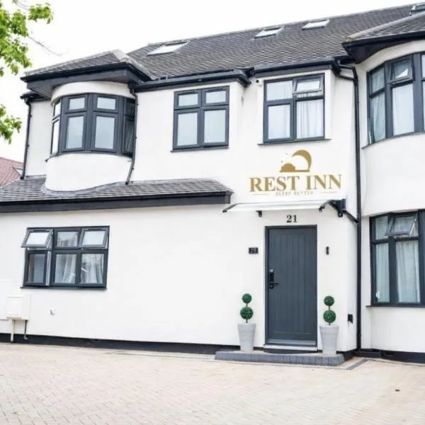 Rest Inn Edmonton, hotel di Edmonton