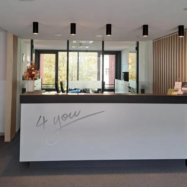 Hotel & Apart4you, hotel en Dorfen