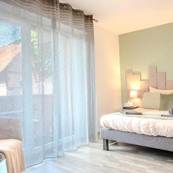 Ma Préférence - Studio Cozy - Parking Gratuit - Proche Commerces & Transports, hotel di Horbourg