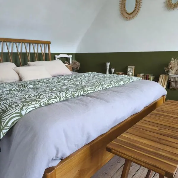 O fil de l'O、トレギエのホテル