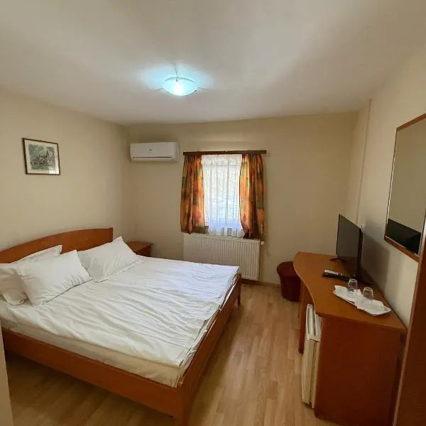 Popas Mara, hotel 