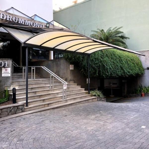 Flat 2 quadras da Oscar Freire