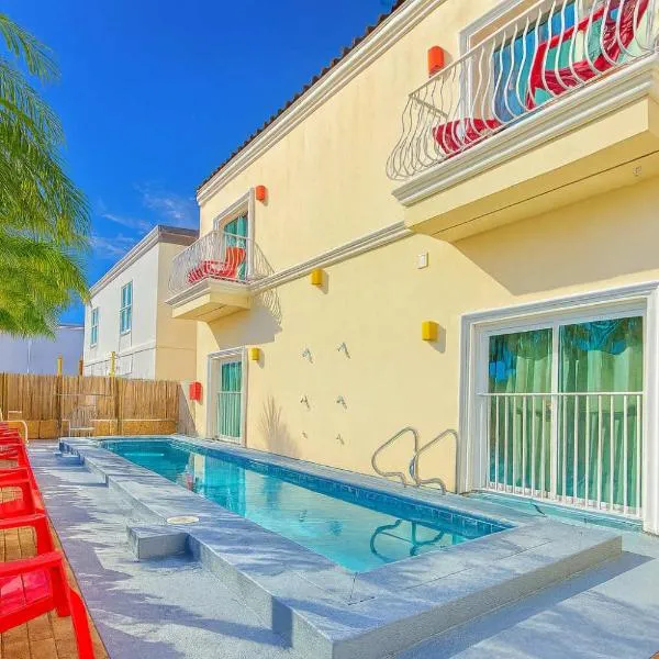 100 Steps to the Beach Great Value Pool Home, Hotel in South Padre Island